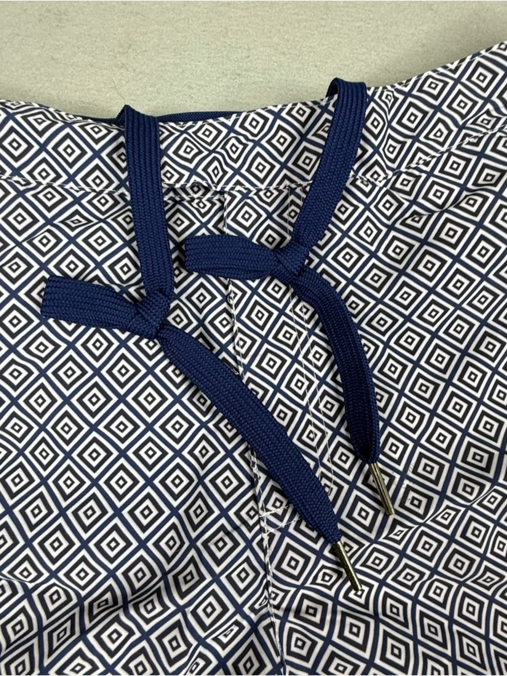 Aqua et Sol Men's Swim Trunks 38 Blue White Geometric Mesh Lined NWT USA